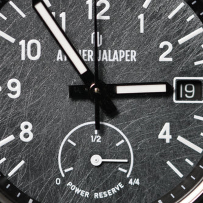 Correctly winding your watch from the Miura collection