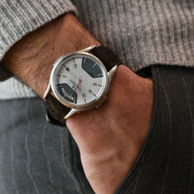 Découvrez si notre montre de la collection DB5 est le bon choix pour votre poignet.