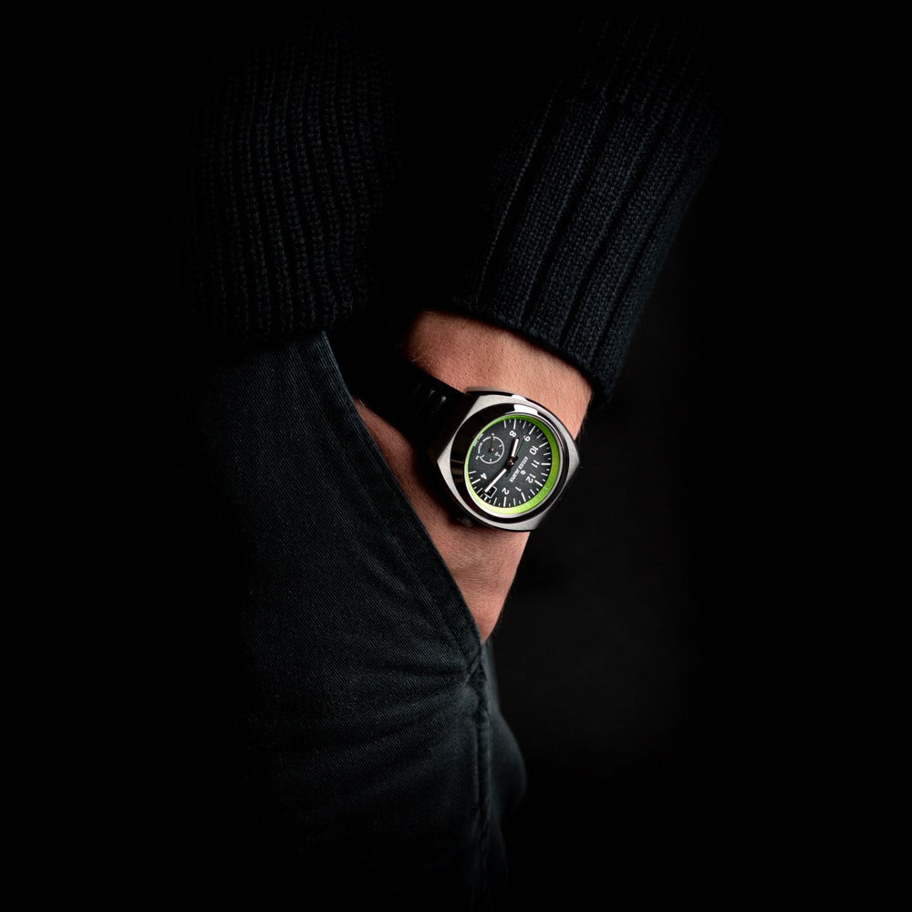 Wristshot of the AJ-P400-V watch